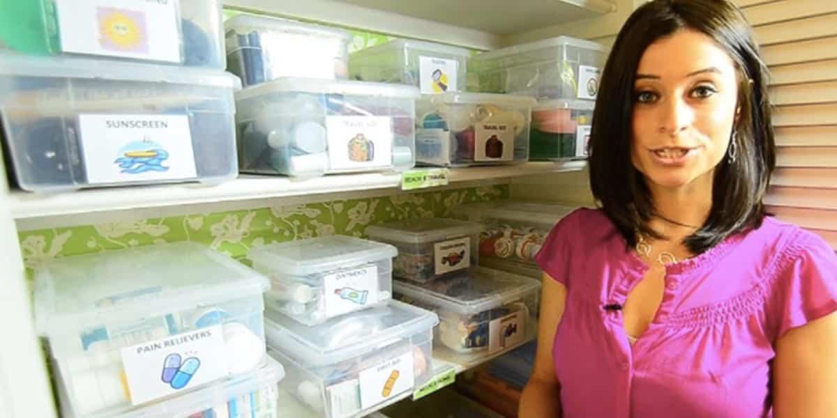 Start Out 2017 Right And Get Organized With The Help Of This Professional Organizer!