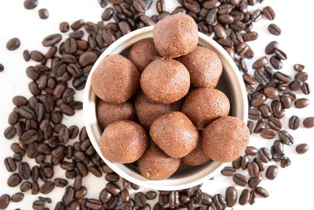 Keto Fat Bombs and Best Ketogenic Recipe Ideas to Make At Home - Keto Chocolate Coffee Fat Bombs - Easy Recipes With Peanut Butter, Cream Cheese, Chocolate, Coconut Oil, Coffee low
