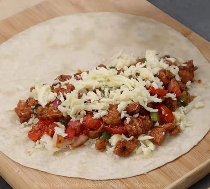 How to Make Chicken Cheese Quesadilla