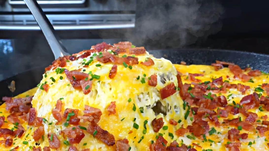 Quick and Easy Fully Loaded Hash Brown Casserole