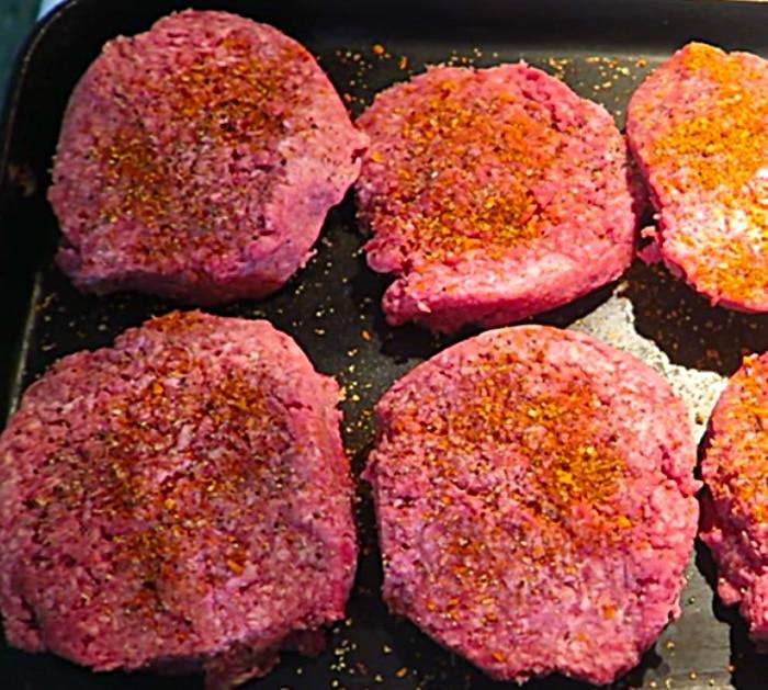 Make Salisbury Steak In The Crockpot Slow Cooker