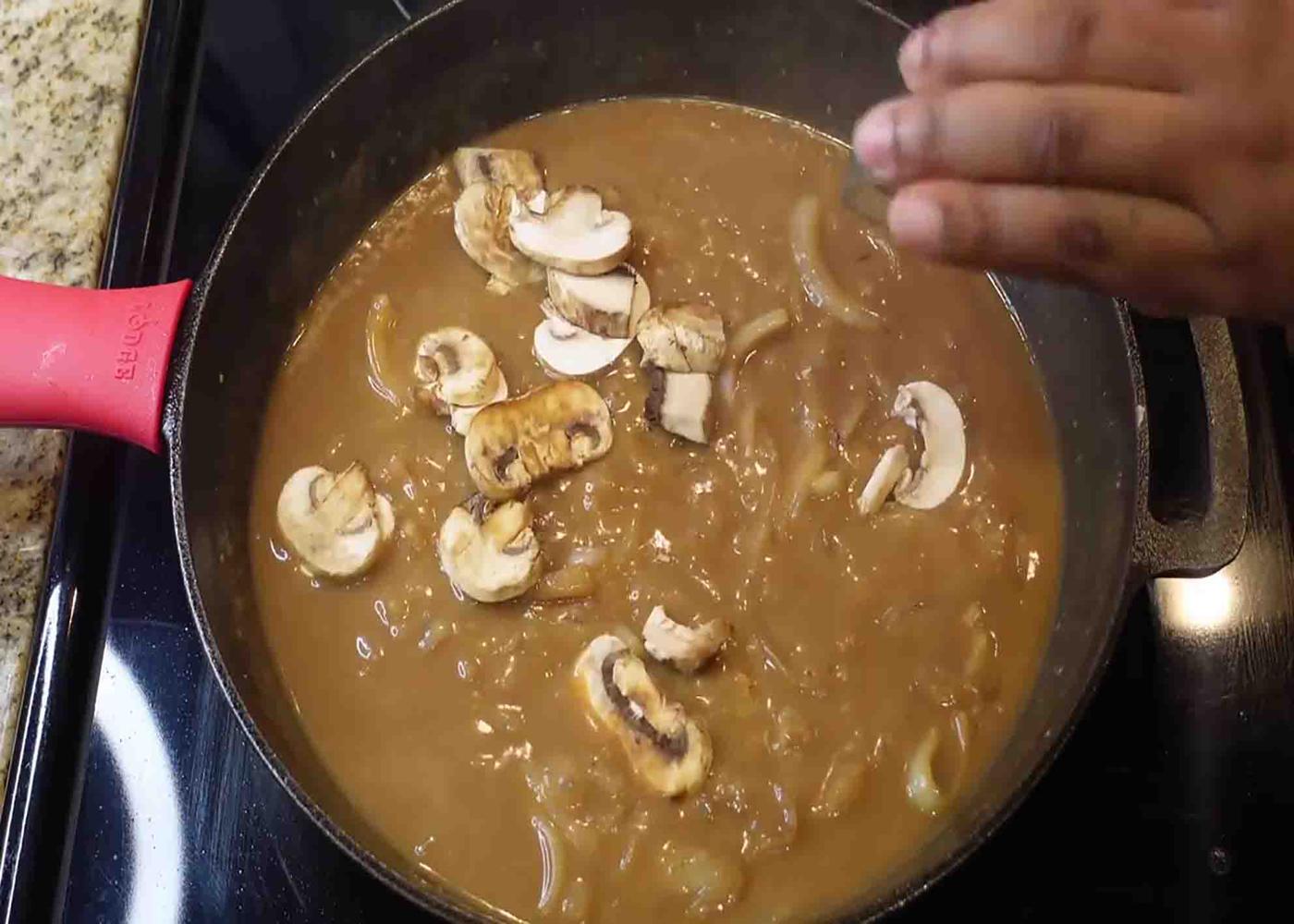 Making the gravy for the hamburger steak