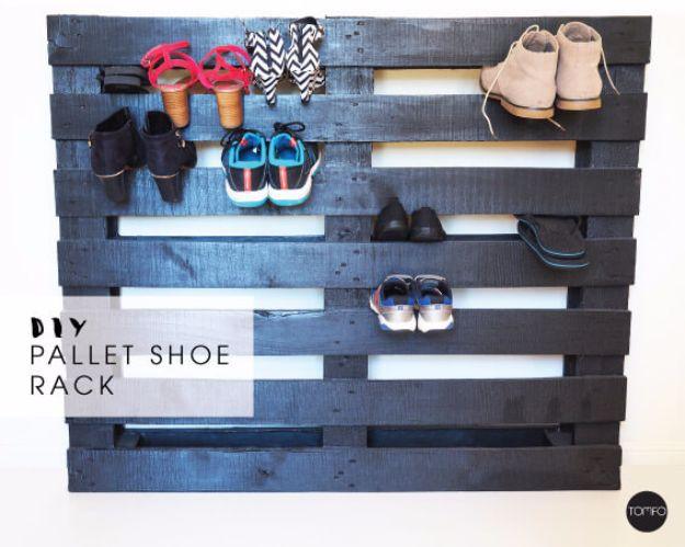 DIY Pallet Furniture Ideas - DIY Pallet Shoe Rack - Best Do It Yourself Projects Made With Wooden Pallets - Indoor and Outdoor, Bedroom, Living Room, Patio. Coffee Table, Couch, Di