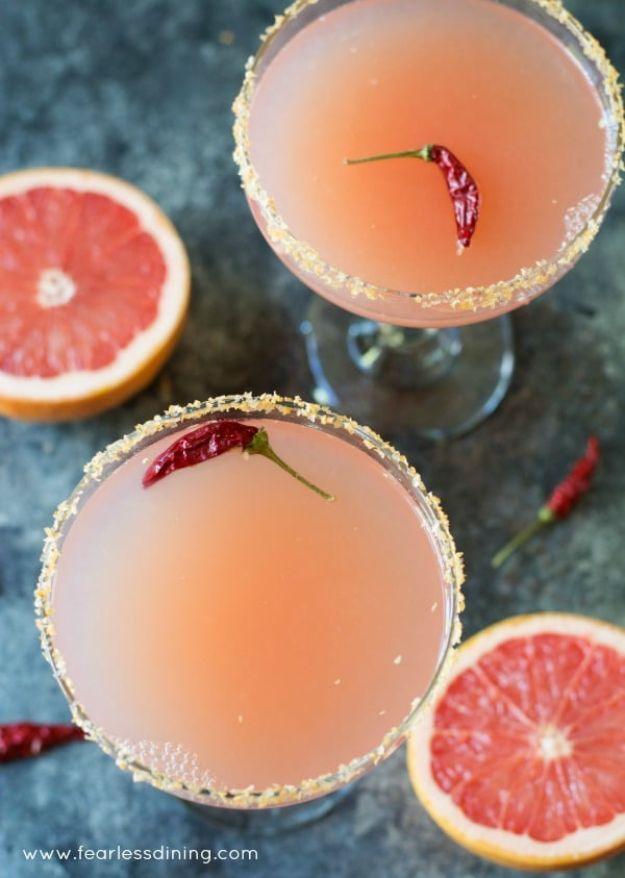 Margarita Recipes - Pink Grapefruit Margaritas with Sriracha Salt - Drink Recipes for a Party - Recipe Ideas for Blender Margaritas - Lime, Strawberry, Fruit | Easy Drinks With Teq