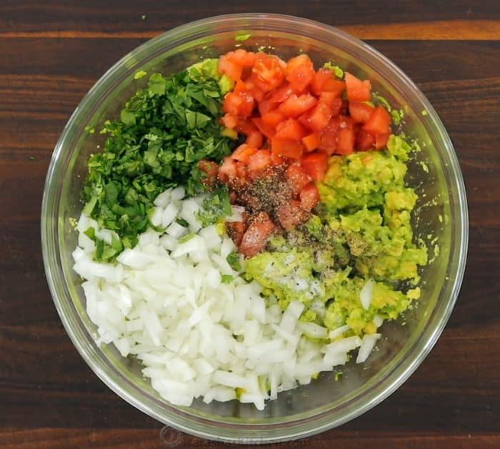 Best Ever Mexican Guacamole (3 Easy Ways)