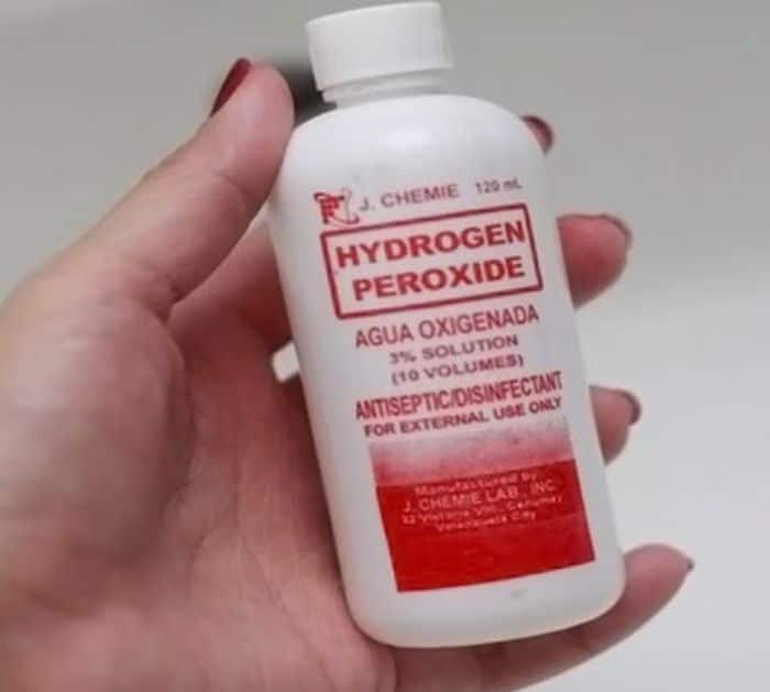 How to Use Hydrogen Peroxide Properly