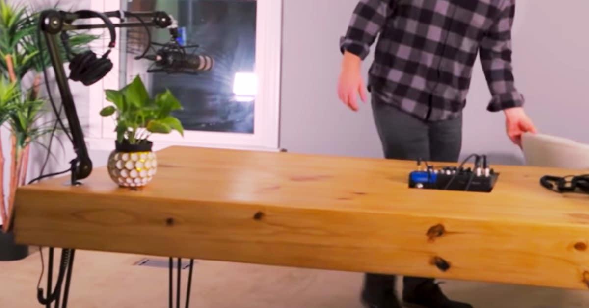 DIY Desk For Less Than $100