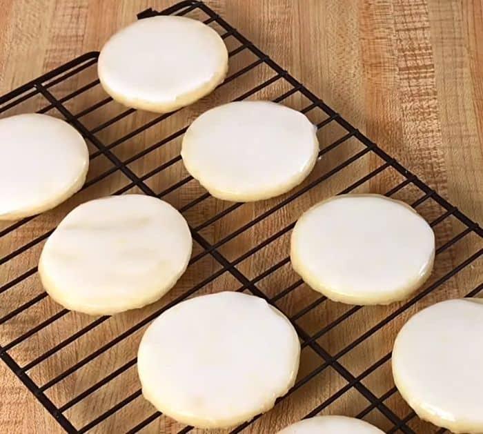 Easy 4-Ingredient Lemon Cookie Ingredients