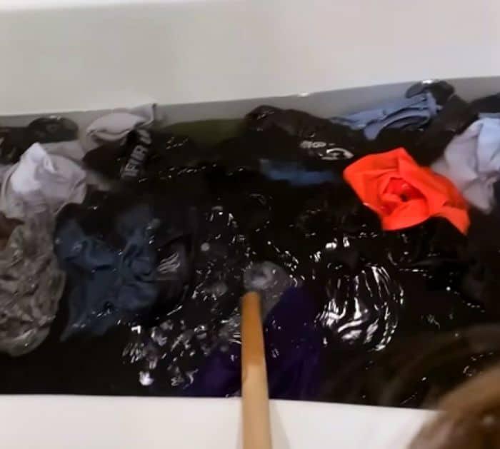5 Things A Laundry Expert Will Never Do Tips