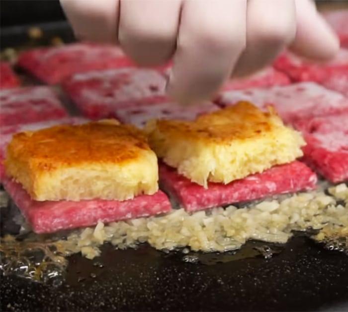 Copycat White Castle Sliders Recipe | Copycat Recipes