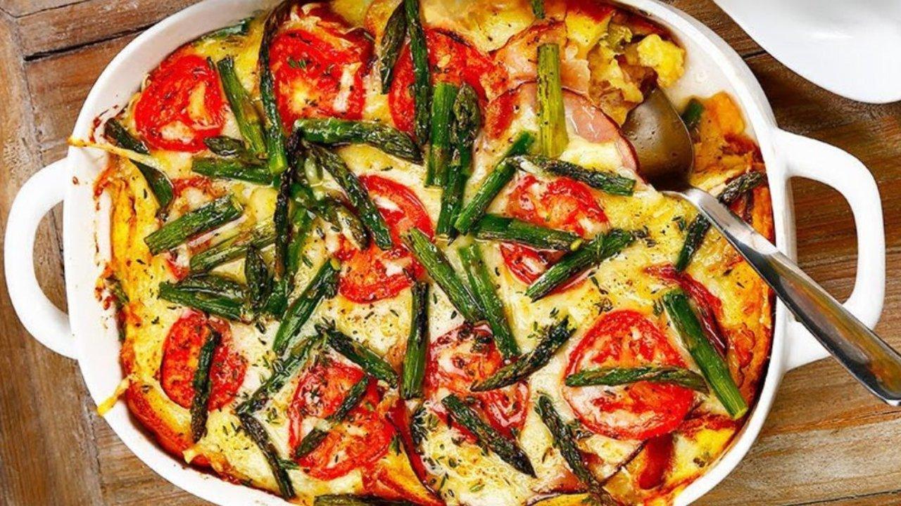 Cheesy Ham and Asparagus Casserole