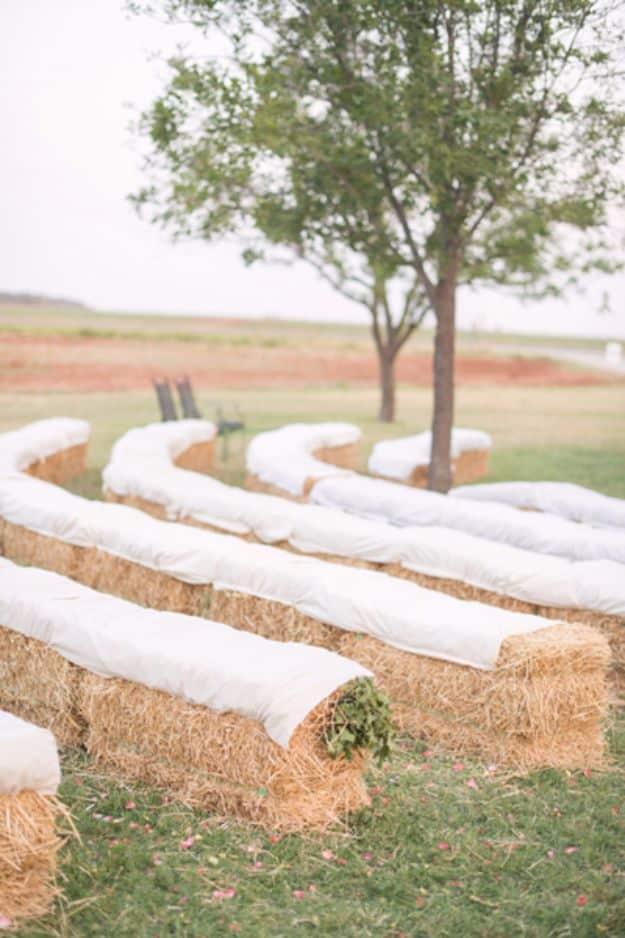 Happy Farm Wedding, easy to pull off during a single afternoon and the sort of touch that gets copied by everyone who sees it