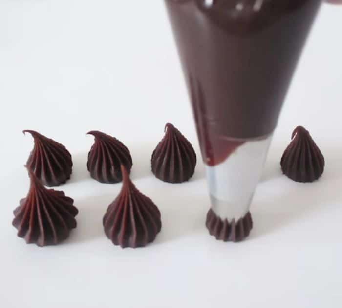 Easy Fudge Chocolate Frosting Recipe