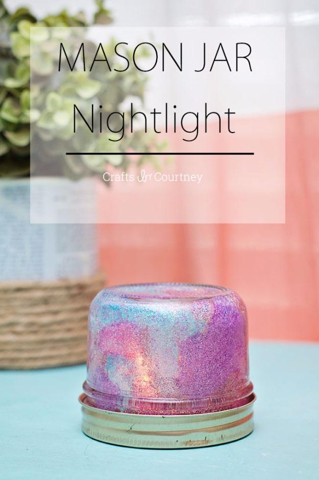 Mason Jar Nightlight, a pretty accent piece for a shelf or table and a fast project perfect for a rainy afternoon
