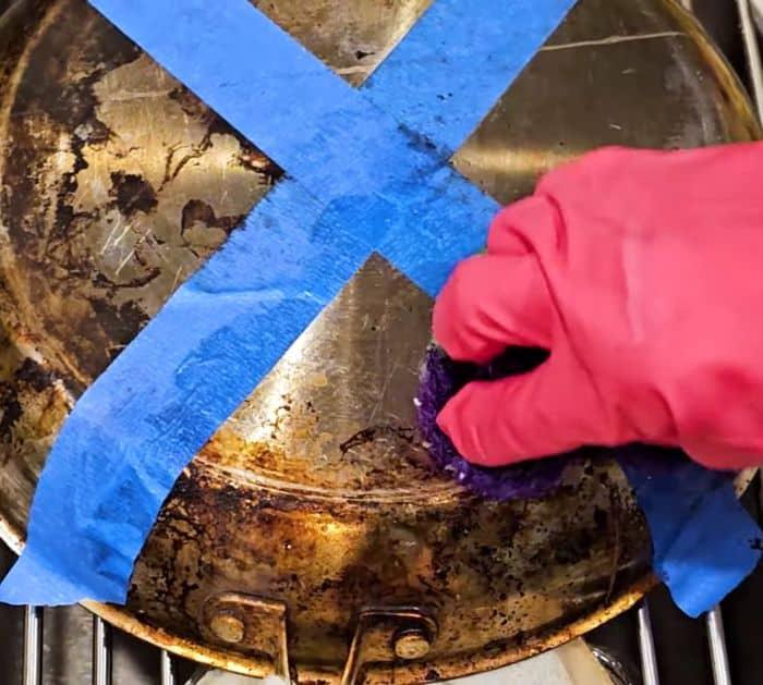 Easy Cleaning Hacks for Burnt Pans