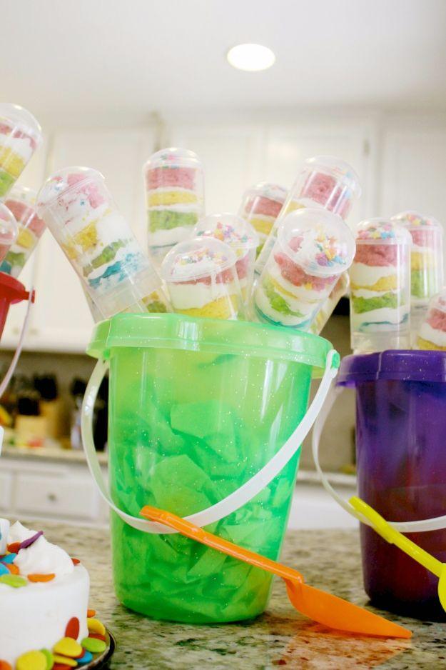 Push Pop Cupcakes, a summer afternoon crowd-pleaser, simple for little ones to help put together too