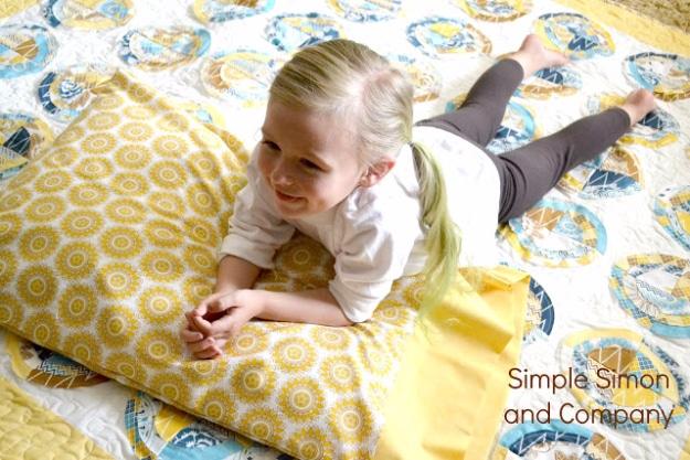 5 Minute Pillowcase, a project that comes together in an afternoon and a fun make for using up fabric scraps