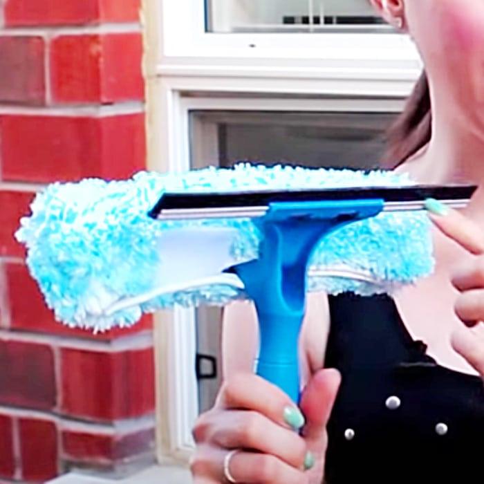 Washing Windows - How To Wash Windows With No Waste - Paper Towel Free Window Washing