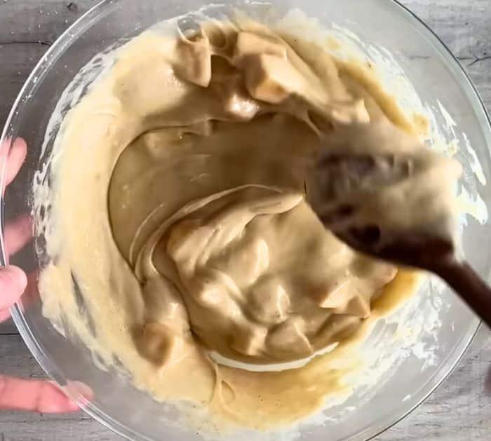 Easy Cinnamon Apple Cake Ingredients