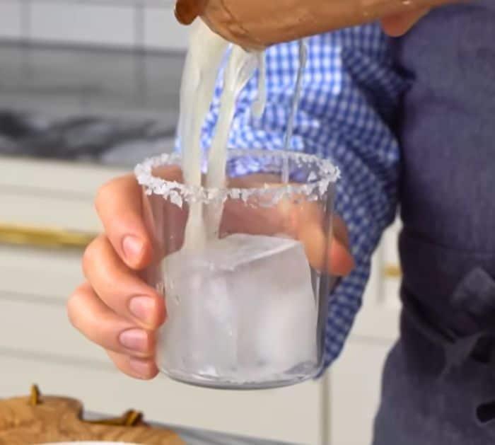 How to Make Fresh Margarita