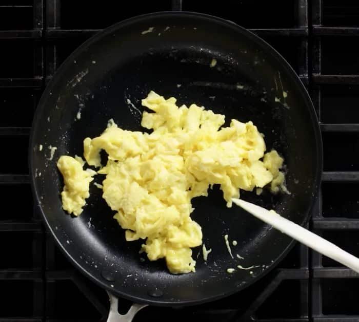 Silky Creamy Restaurant Quality Scrambled Egg Ingredients (1)