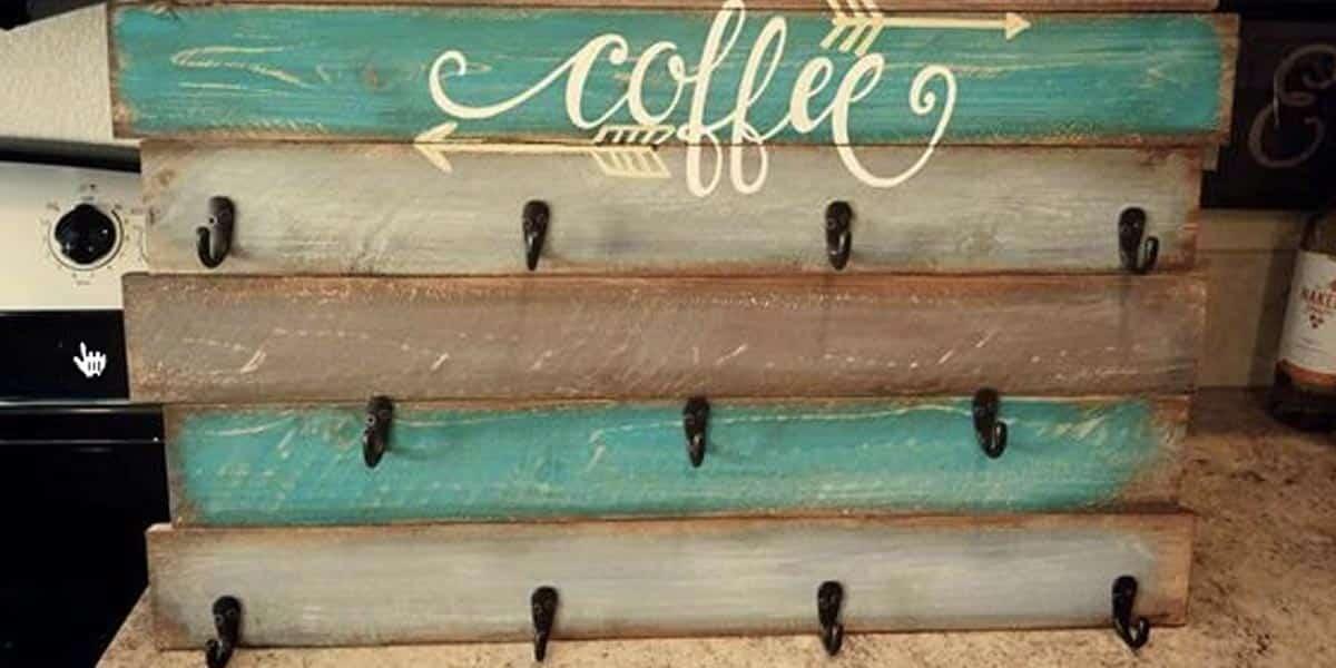 Pallet Projects DYI - DIY Farmhouse Style Decor Ideas - PalletCoffeeCupHolder - Rustic Ideas for Furniture, Paint Colors, Farm House Decoration for Living Room, Kitchen and Bedroom