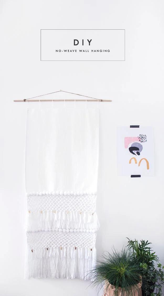 DIY No Weave Wall Hanging, a boho textile accent, forgiving enough for shaky first cuts and a showpiece guests linger over