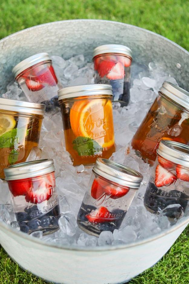 Labor Day Party Drinks - Easy Summertime Sun Tea - DIY Projects & Crafts by Sueeye at