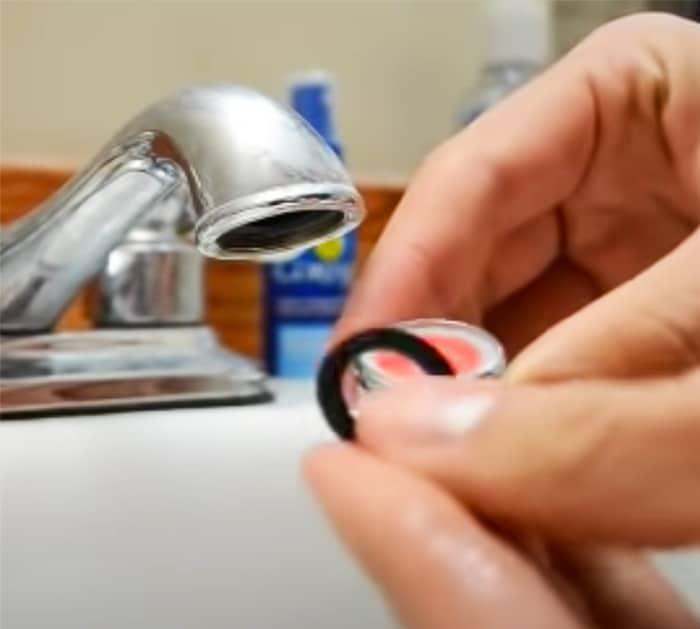 Kitchen Hacks and Tips - Life Hacks - Increase Water Flow on Broken Faucet - Fixing poor water pressure