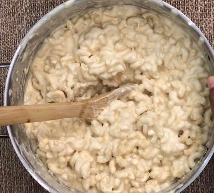 How to Make Baked Mac and Cheese With Bacon