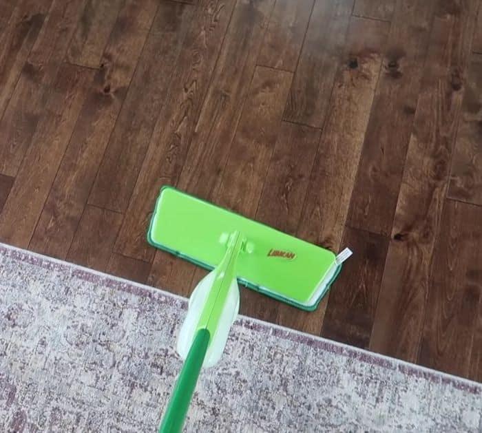 Professional Hardwood Floor Shining Trick
