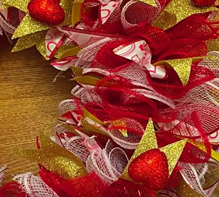 Make a cute cheap DIY Mesh Wreath with materials from Dollar Tree