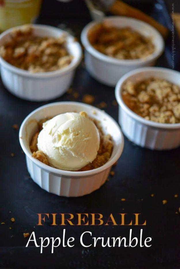Fireball Whiskey Recipes - Fireball Apple Crumble - Fire ball Whisky Recipe Ideas - Pie, Desserts, Drinks, Homemade Food and Cocktails - Easy Treats and Christmas Dishes #fireball