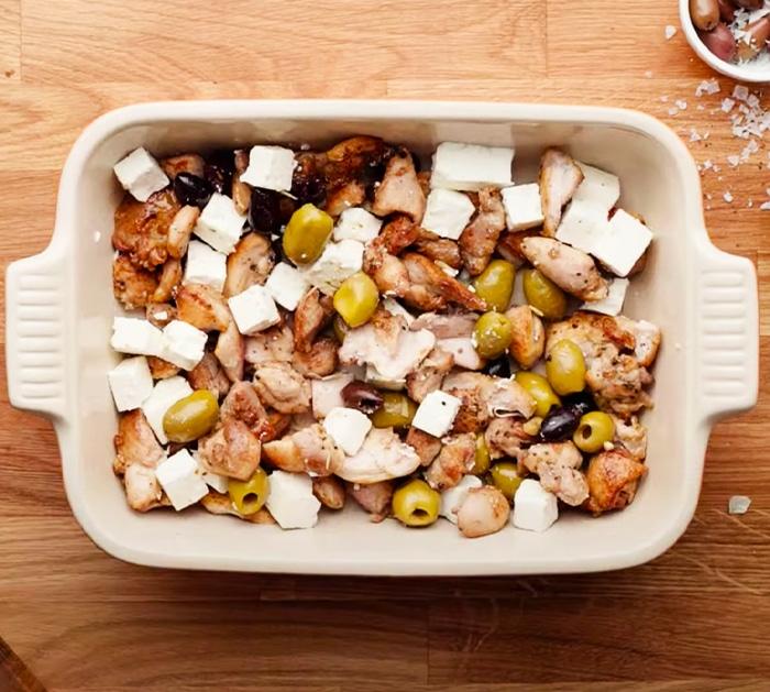 Keto Pesto Chicken Casserole - 1 minute recipes - Quick and Easy