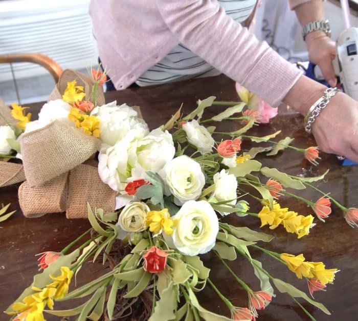 Easy DIY Spring Wreath Tutorial