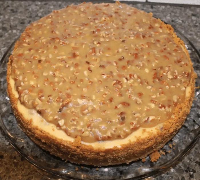 How to Make Pecan Praline Cheesecake