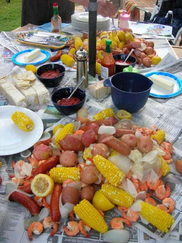 Labor Day Party Food Ideas - Low Country Broil Recipe - DIY Projects & Crafts by Sueeye at