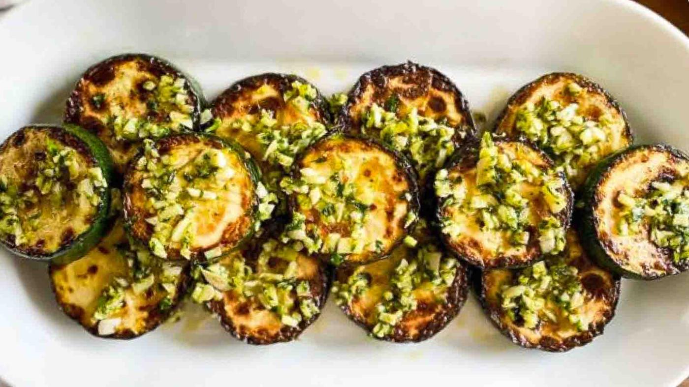 Easy Spanish Garlic Zucchini Recipe