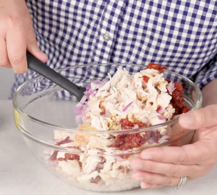 Easy Delicious Pesto Chicken Salad Recipe