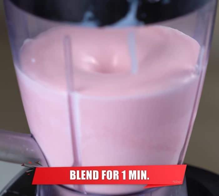 3-Ingredient Fluffy and Creamy Dessert Recipe Strawberry