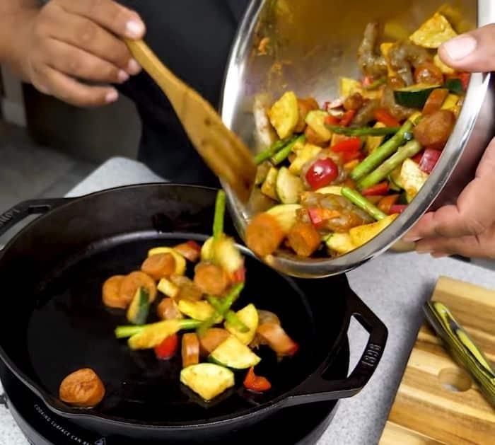 Easy Skillet Cajun Shrimp, Sausage, and Vegetable Recipe