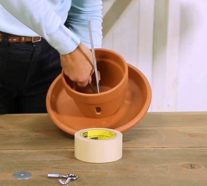 How to Make a Bird Feeder Using Terracotta Pots