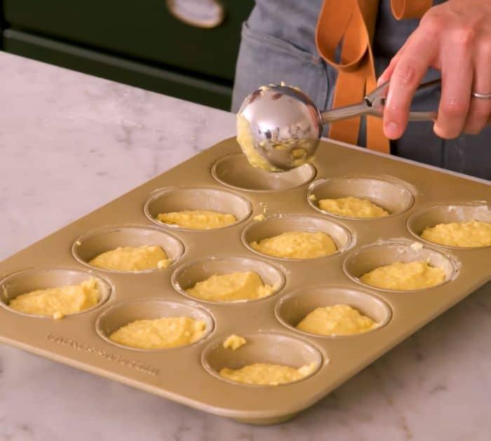 Super Easy Cornbread Muffins Recipe Instructions