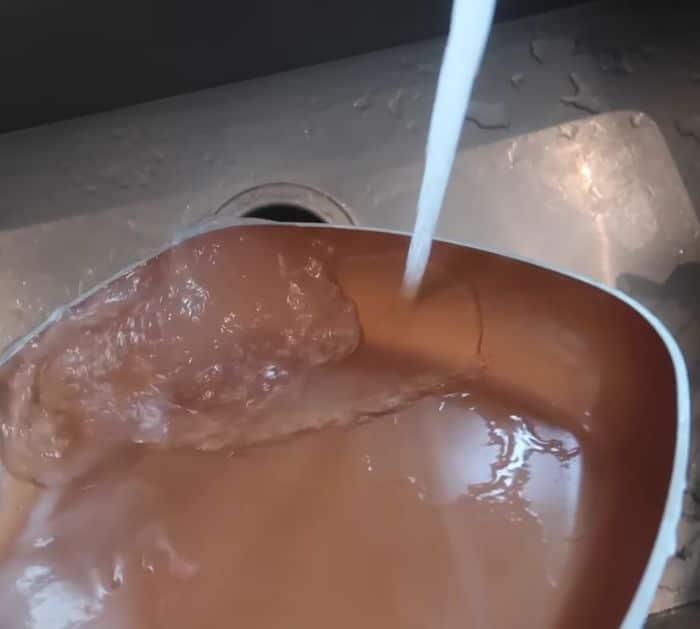 How To Clean Frying Pan With Vinegar