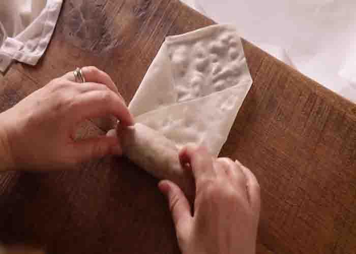 Assembling the vegetable spring rolls