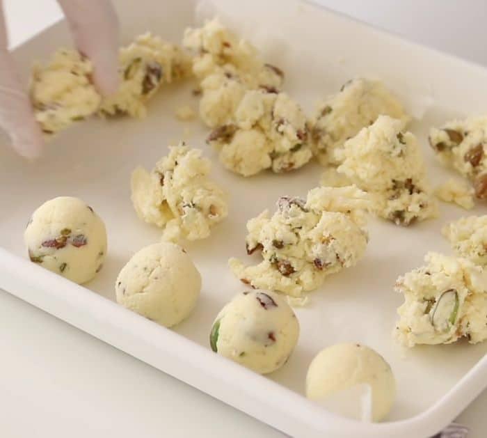 Easy cream cheese chocolate truffle recipe