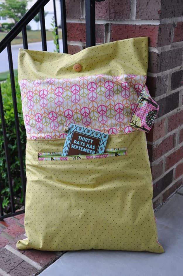 Sleepover Pillowcase, a quick weekend sewing project and a fun pattern that makes a lovely handmade gift