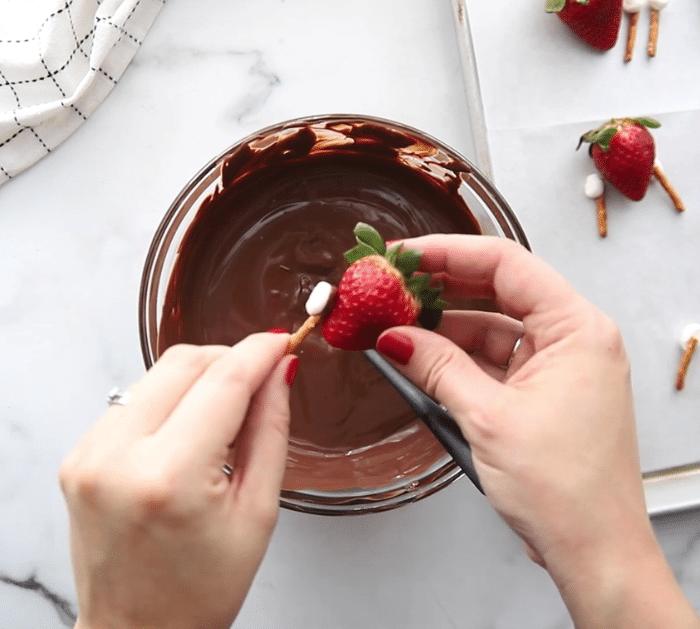 Ingredients for Chocolate-Covered Strawberry Turkeys