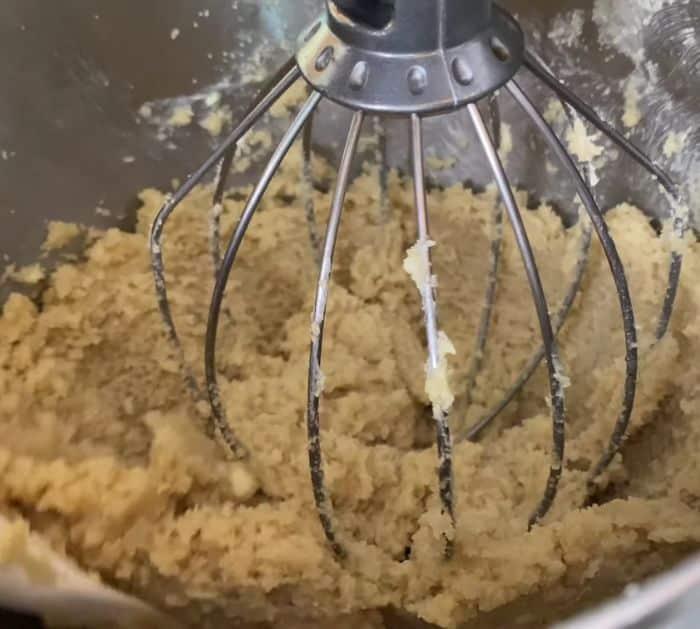 Easy Butter Pecan Pound Cake Recipe