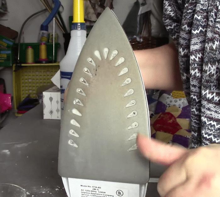 How to Remove Burnt Marks in Iron